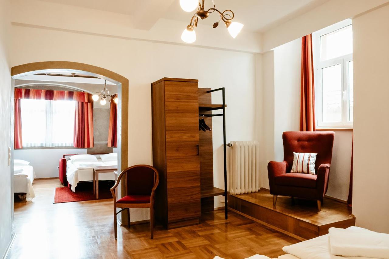 Hotel-Gasthof Goldener Greifen Ρότενμπουργκ  Εξωτερικό φωτογραφία