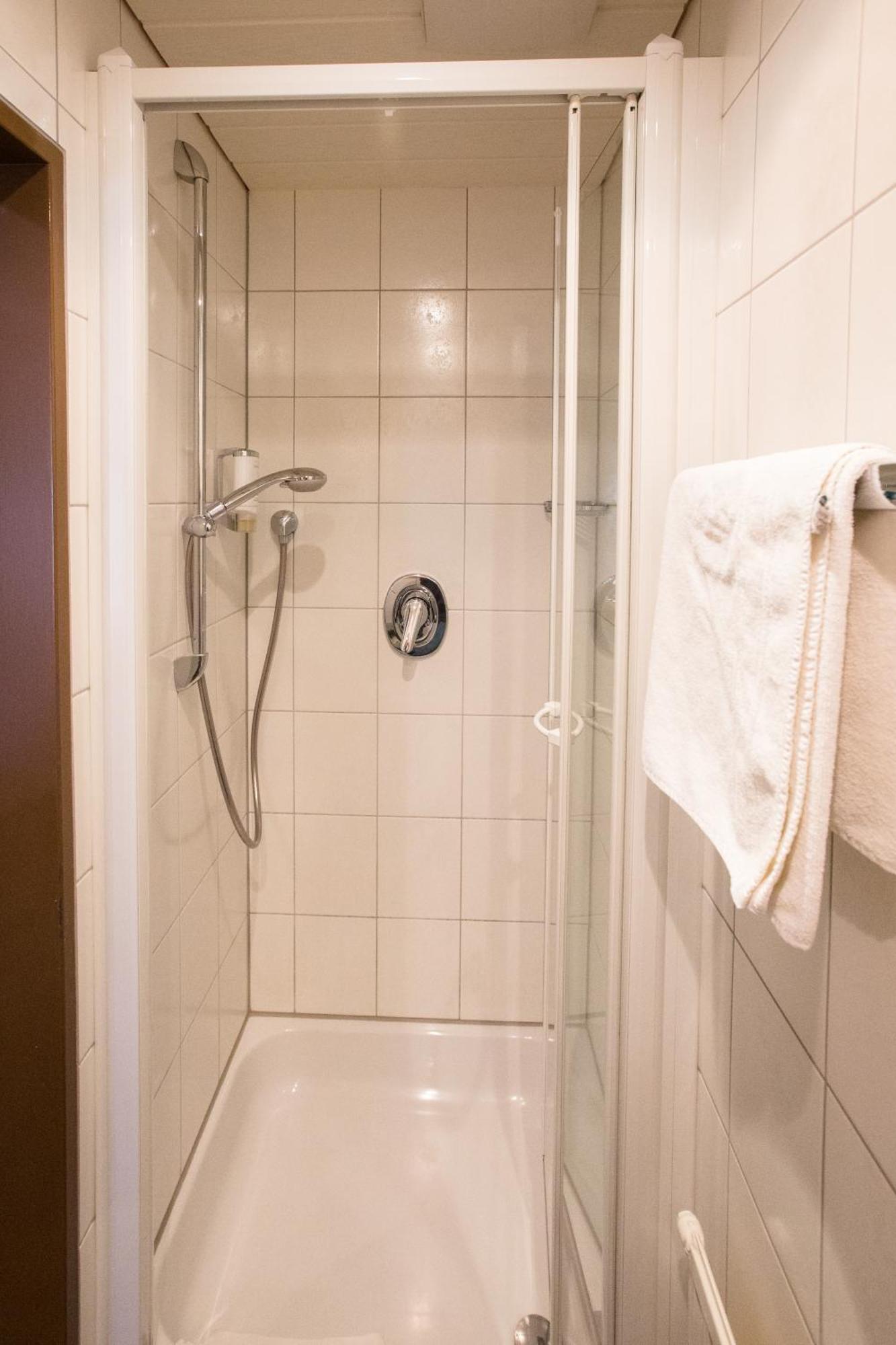 Hotel-Gasthof Goldener Greifen Ρότενμπουργκ  Δωμάτιο φωτογραφία