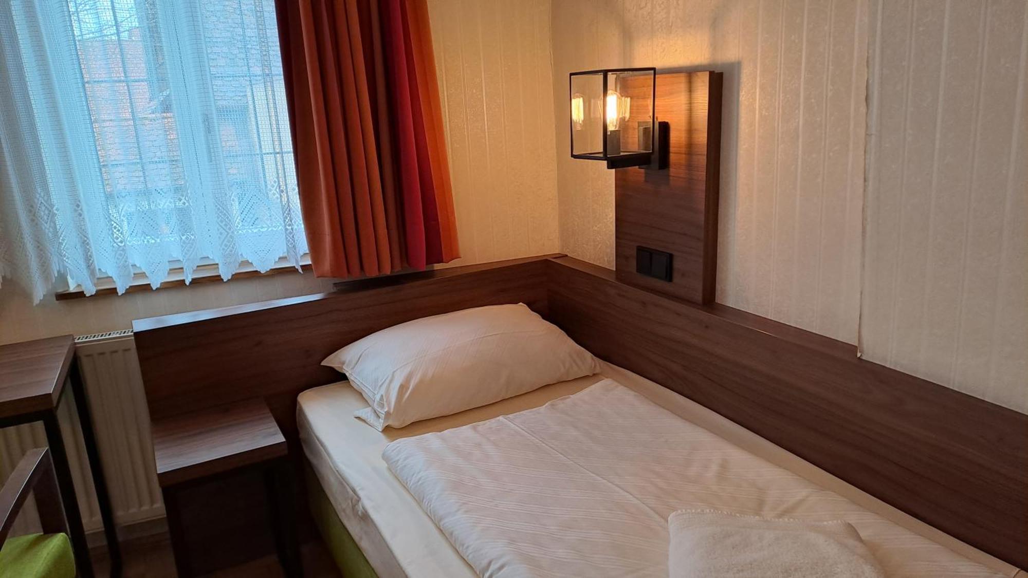 Hotel-Gasthof Goldener Greifen Ρότενμπουργκ  Δωμάτιο φωτογραφία